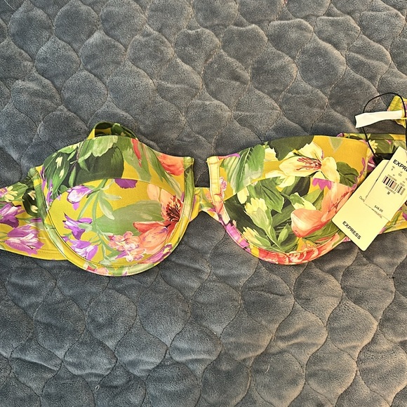 Express Bikini Top - Picture 2 of 3